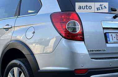 Внедорожник / Кроссовер Chevrolet Captiva 2009 в 