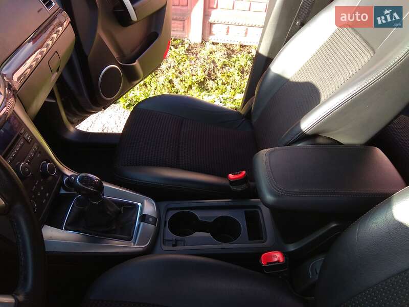 Внедорожник / Кроссовер Chevrolet Captiva 2011 в Ивано-Франковске