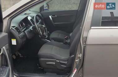 Позашляховик / Кросовер Chevrolet Captiva 2009 в 
