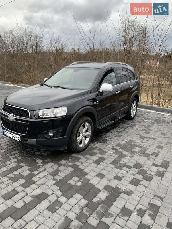 Внедорожник / Кроссовер Chevrolet Captiva 2012 в Львове