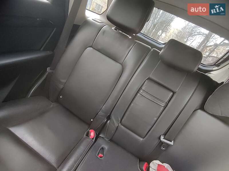 Позашляховик / Кросовер Chevrolet Captiva 2011 в Києві