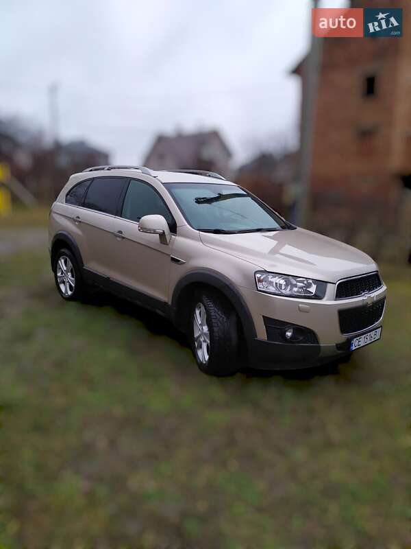 Позашляховик / Кросовер Chevrolet Captiva 2012 в Чернівцях