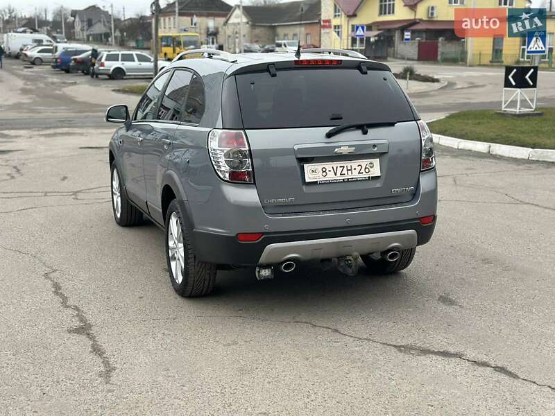 Внедорожник / Кроссовер Chevrolet Captiva 2012 в Дубно