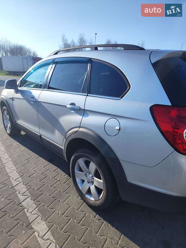 Позашляховик / Кросовер Chevrolet Captiva 2011 в Вінниці
