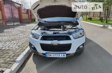 Внедорожник / Кроссовер Chevrolet Captiva 2011 в Ровно