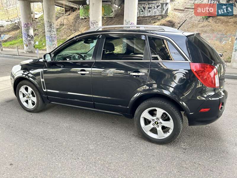 Внедорожник / Кроссовер Chevrolet Captiva 2014 в Одессе