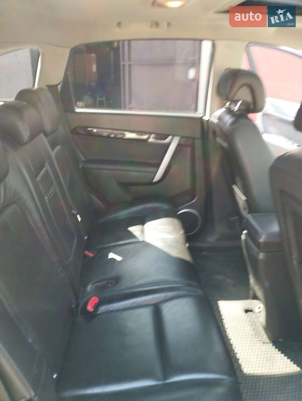 Позашляховик / Кросовер Chevrolet Captiva 2011 в Стрию