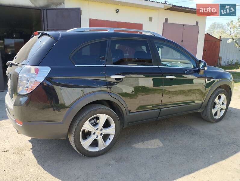 Позашляховик / Кросовер Chevrolet Captiva 2011 в Стрию