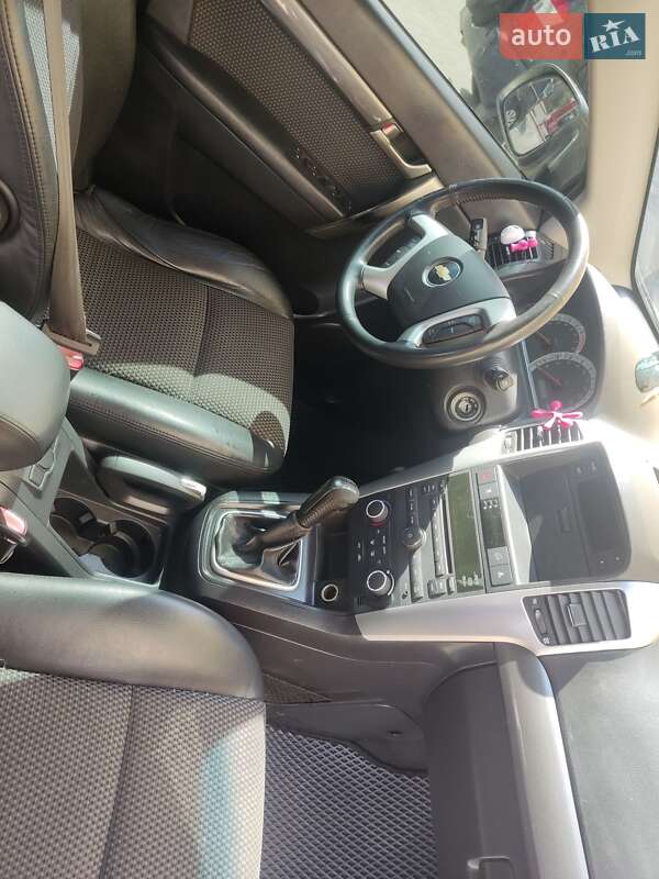 Внедорожник / Кроссовер Chevrolet Captiva 2008 в Чернигове фото 11 Внедорожник / Кроссовер Chevrolet Captiva 2008 в Чернигове