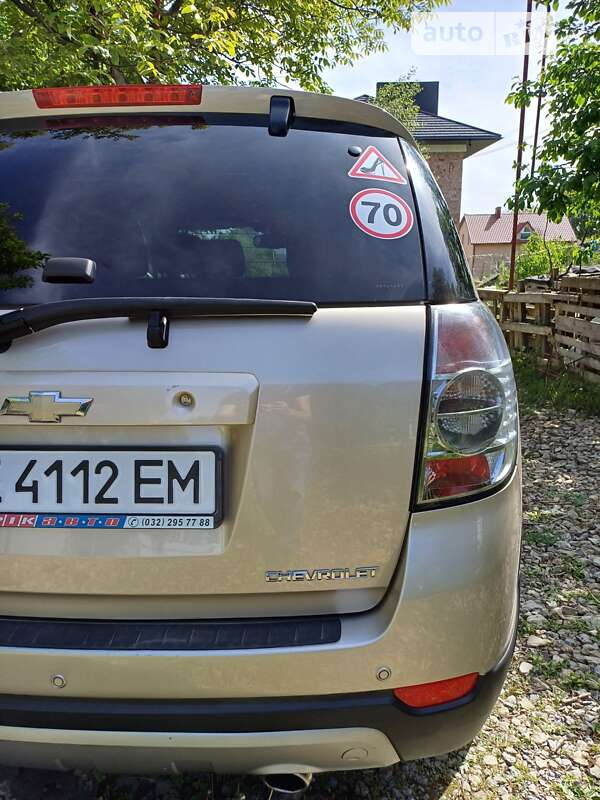 Позашляховик / Кросовер Chevrolet Captiva 2012 в Чернівцях
