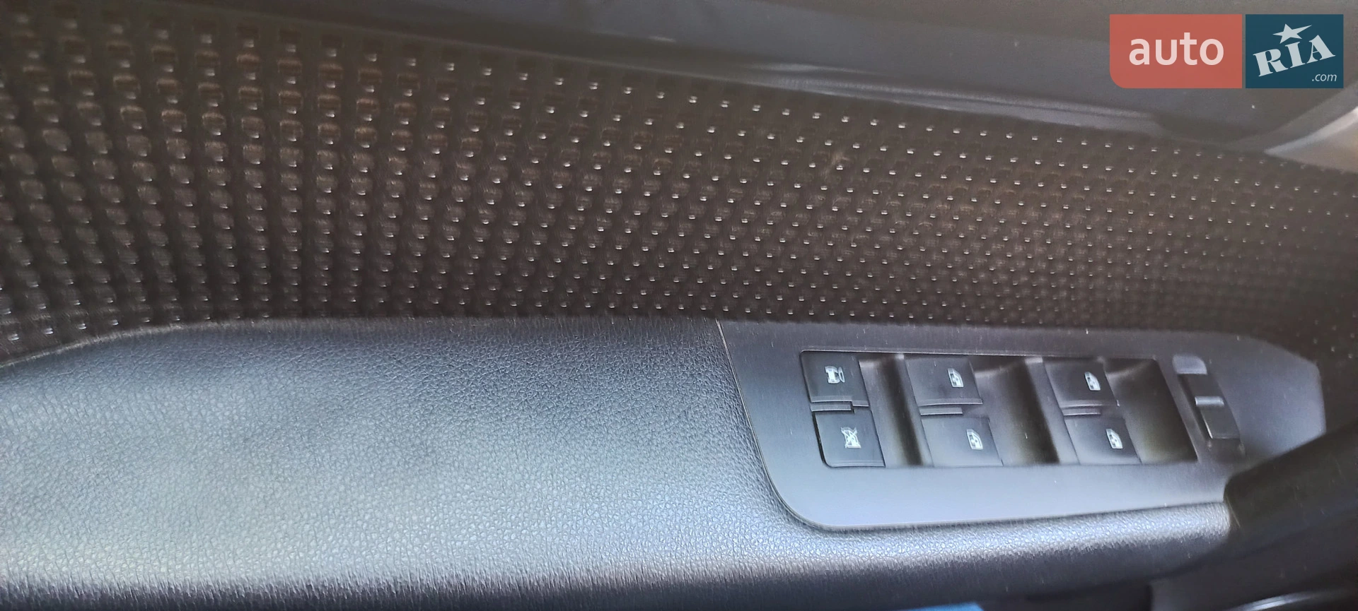 2011 Chevrolet Captiva - мініатюра 2