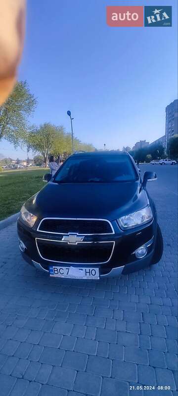Позашляховик / Кросовер Chevrolet Captiva 2011 в Львові