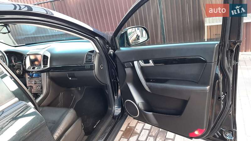 Позашляховик / Кросовер Chevrolet Captiva 2012 в Рівному