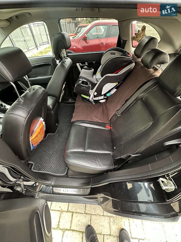 Внедорожник / Кроссовер Chevrolet Captiva 2011 в Хмельницком