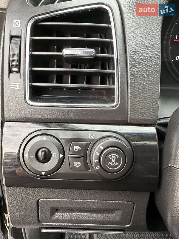 Внедорожник / Кроссовер Chevrolet Captiva 2011 в Хмельницком