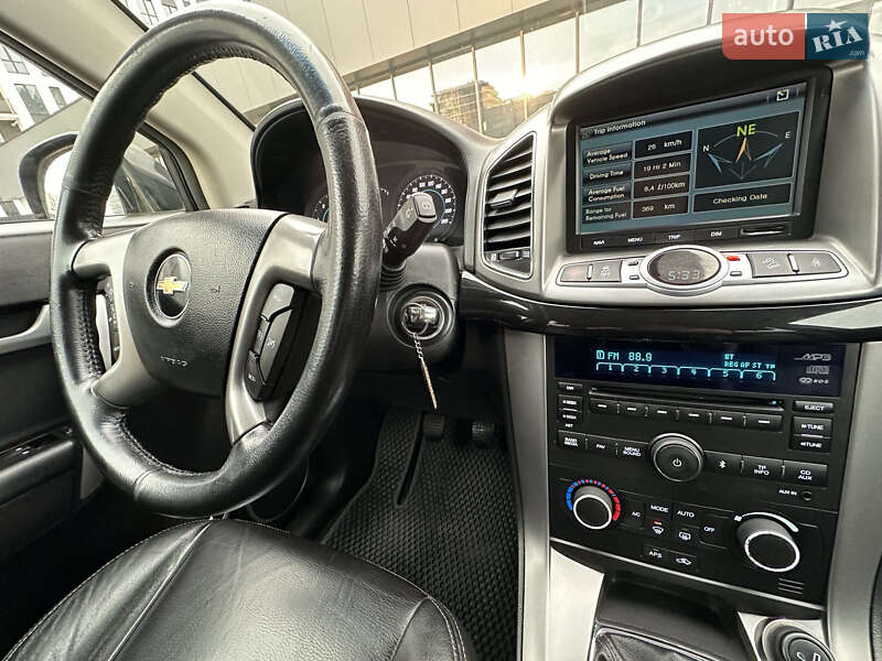 Внедорожник / Кроссовер Chevrolet Captiva 2011 в Хмельницком