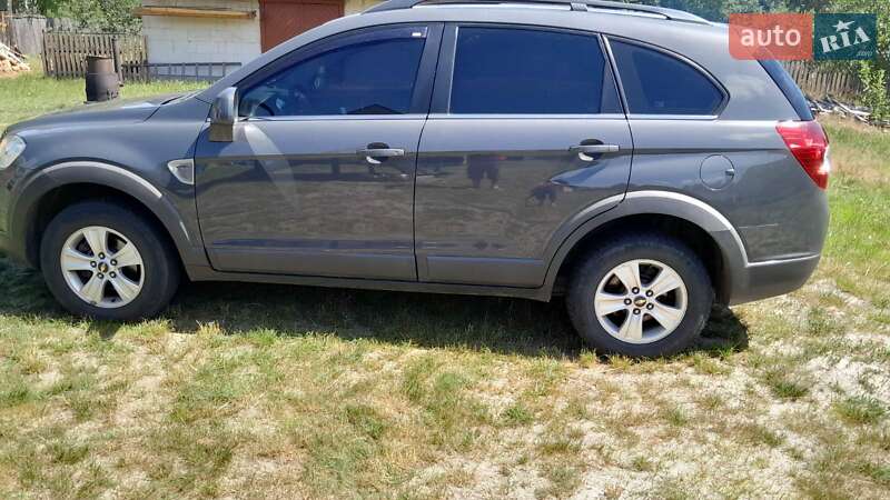 Позашляховик / Кросовер Chevrolet Captiva 2009 в Маневичах