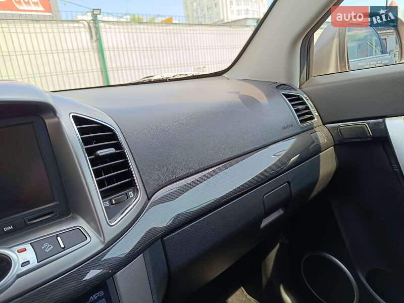 Внедорожник / Кроссовер Chevrolet Captiva 2015 в Киеве