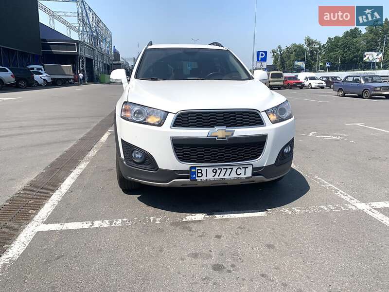 Внедорожник / Кроссовер Chevrolet Captiva 2014 в Полтаве