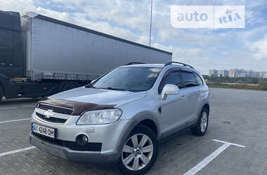 Позашляховик / Кросовер Chevrolet Captiva 2010 в Ірпені