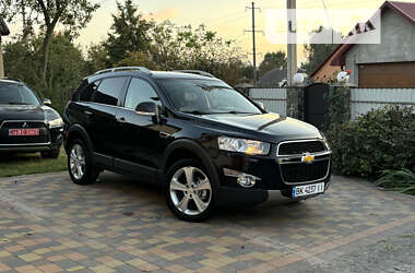 Позашляховик / Кросовер Chevrolet Captiva 2012 в Дубні