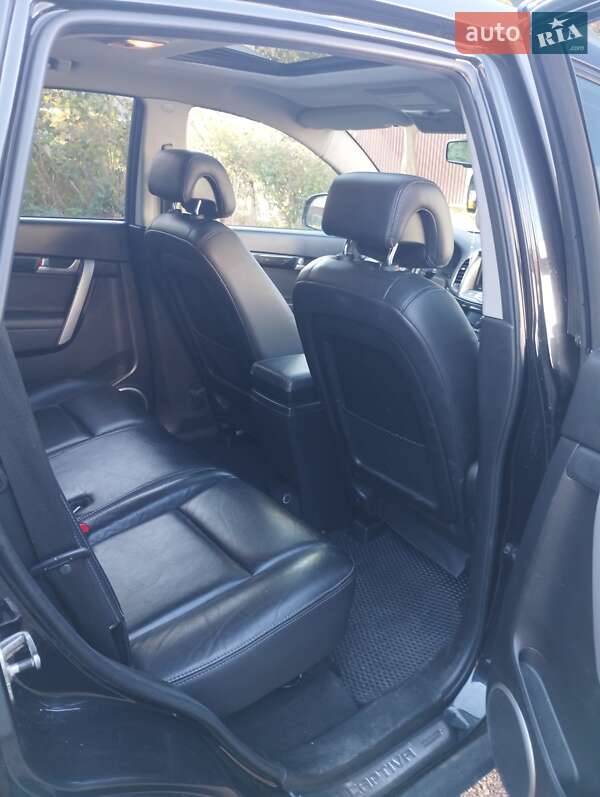 Позашляховик / Кросовер Chevrolet Captiva 2011 в Стрию