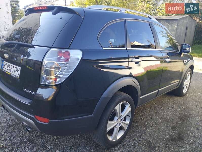 Позашляховик / Кросовер Chevrolet Captiva 2011 в Стрию