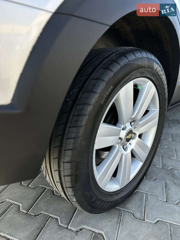 Позашляховик / Кросовер Chevrolet Captiva 2006 в Луцьку