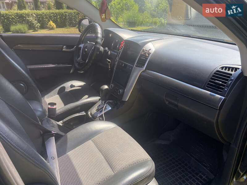 Позашляховик / Кросовер Chevrolet Captiva 2006 в Тячеві фото 8 Позашляховик / Кросовер Chevrolet Captiva 2006 в Тячеві