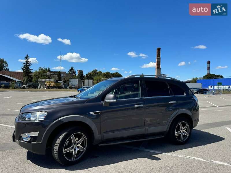 Внедорожник / Кроссовер Chevrolet Captiva 2012 в Киеве