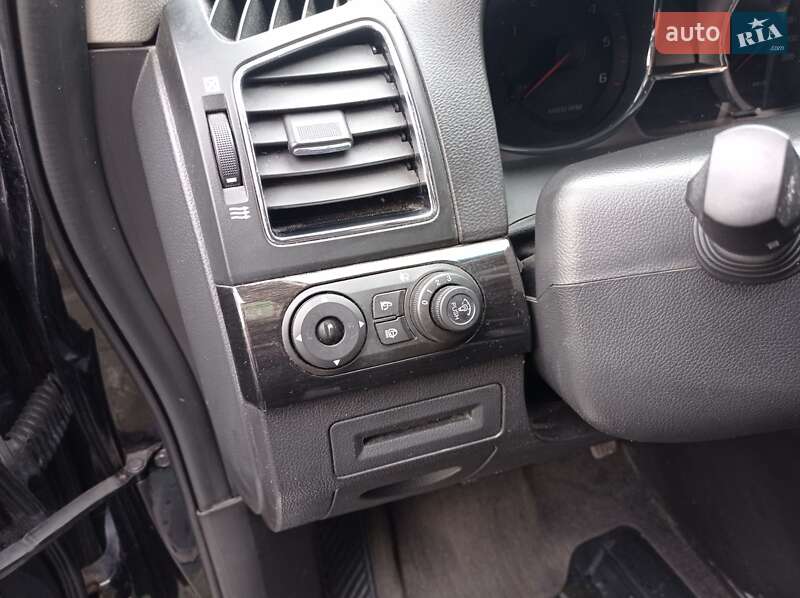 Позашляховик / Кросовер Chevrolet Captiva 2013 в Львові