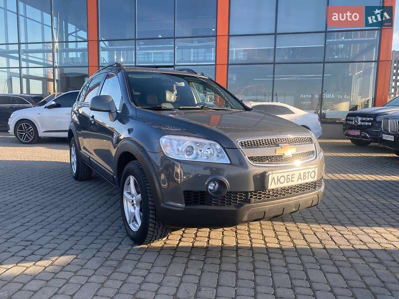 Позашляховик / Кросовер Chevrolet Captiva 2009 в Львові