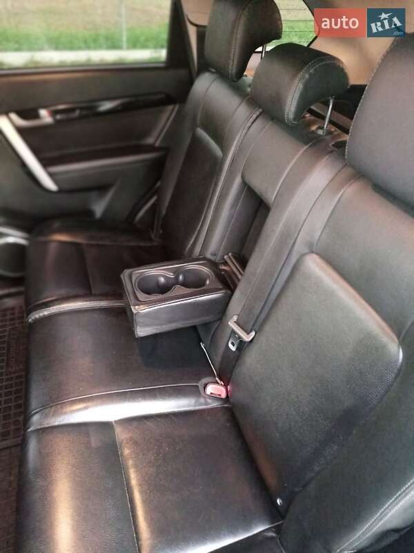 Позашляховик / Кросовер Chevrolet Captiva 2012 в Чернівцях