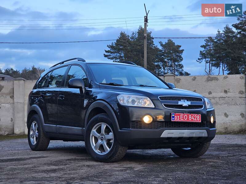 Позашляховик / Кросовер Chevrolet Captiva 2010 в Радивиліві