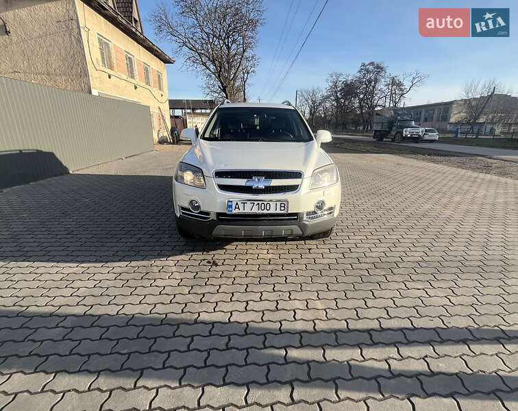 Позашляховик / Кросовер Chevrolet Captiva 2010 в Івано-Франківську