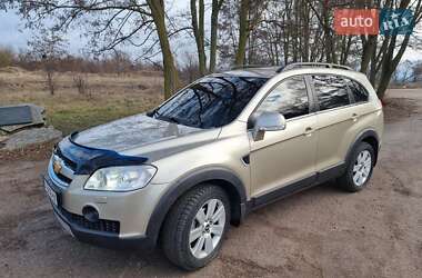 Внедорожник / Кроссовер Chevrolet Captiva 2008 в Лубнах