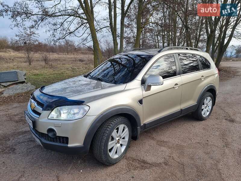 Внедорожник / Кроссовер Chevrolet Captiva 2008 в 