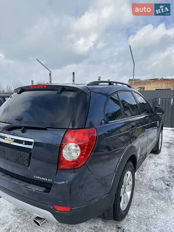Внедорожник / Кроссовер Chevrolet Captiva 2008 в Ровно