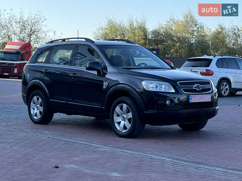 Позашляховик / Кросовер Chevrolet Captiva 2010 в Рівному