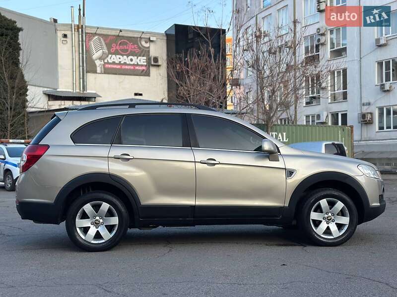 Позашляховик / Кросовер Chevrolet Captiva 2007 в Одесі