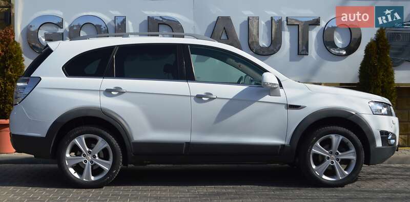 Внедорожник / Кроссовер Chevrolet Captiva 2012 в Одессе