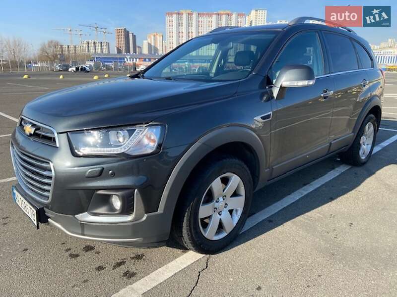 Позашляховик / Кросовер Chevrolet Captiva 2016 в Києві