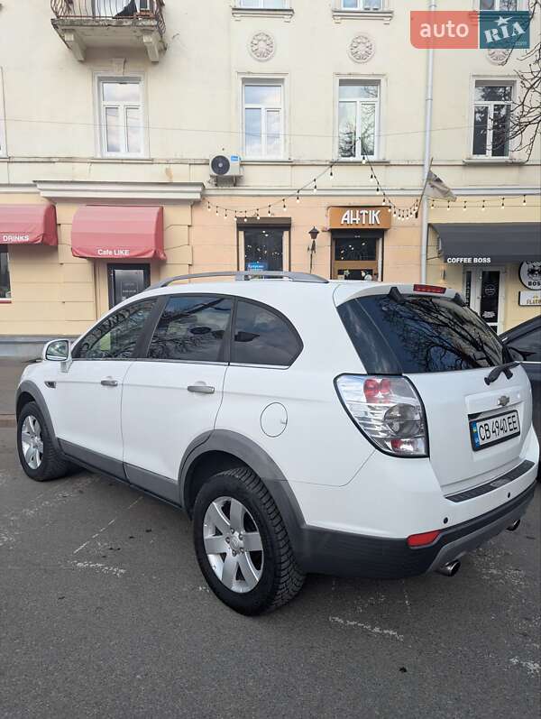 Позашляховик / Кросовер Chevrolet Captiva 2011 в Чернігові