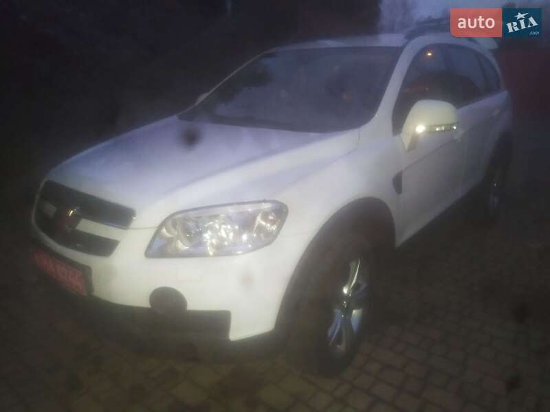 Внедорожник / Кроссовер Chevrolet Captiva 2010 в Луцке