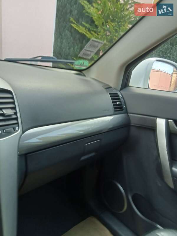 Внедорожник / Кроссовер Chevrolet Captiva 2010 в Луцке