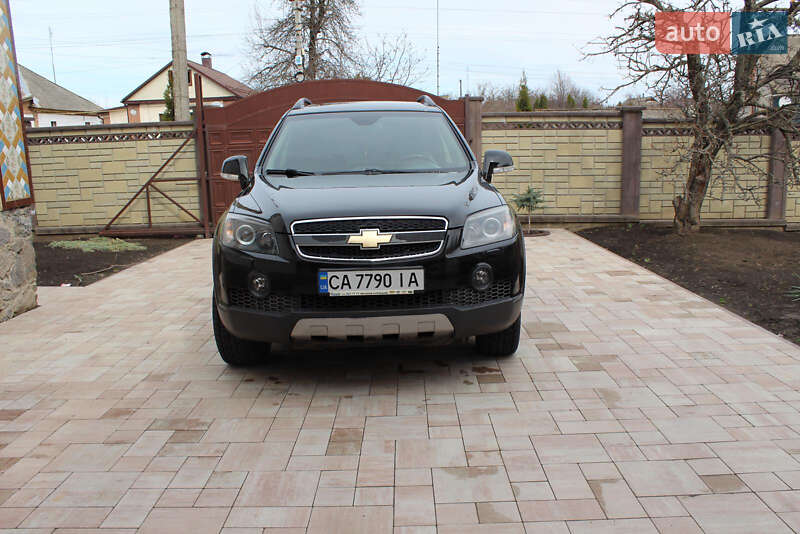 Позашляховик / Кросовер Chevrolet Captiva 2008 в Христинівці