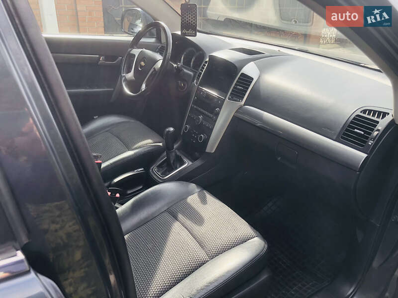 Позашляховик / Кросовер Chevrolet Captiva 2009 в Луцьку