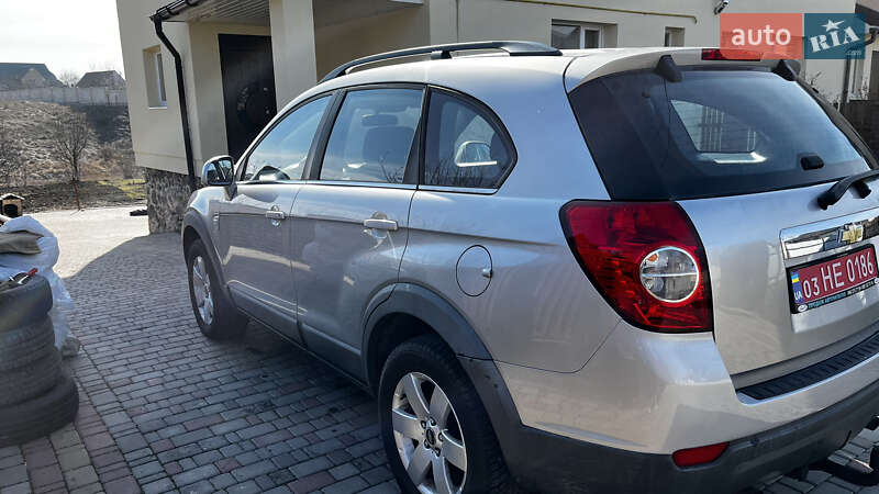 Позашляховик / Кросовер Chevrolet Captiva 2007 в Луцьку фото 4 Позашляховик / Кросовер Chevrolet Captiva 2007 в Луцьку