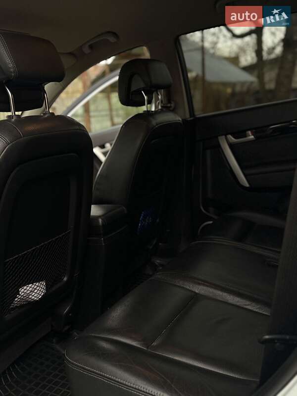 Позашляховик / Кросовер Chevrolet Captiva 2012 в Бориславі
