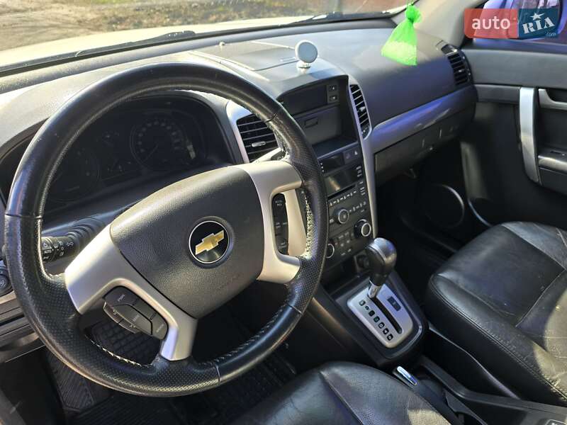 Позашляховик / Кросовер Chevrolet Captiva 2010 в Києві